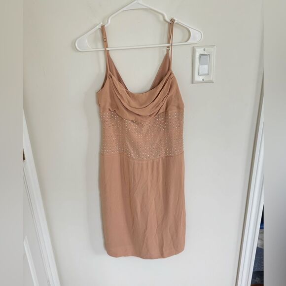 X by NBD Ivy Embellished Midi Dress in Nude XS Going Out Cocktails Party Vegas - Picture 2 of 5